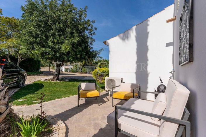 Image No.56-6 Bed Property for sale