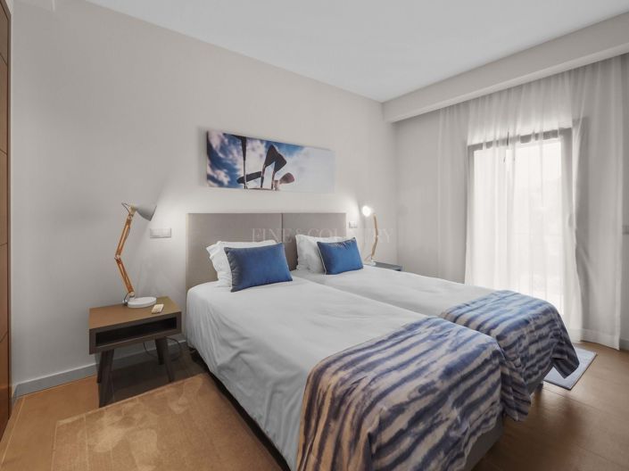 Image No.10-2 Bed Townhouse for sale