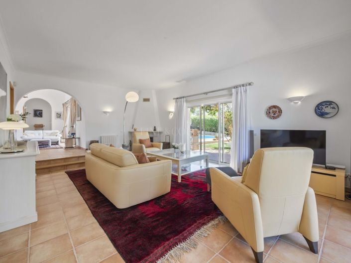 Image No.6-3 Bed Property for sale