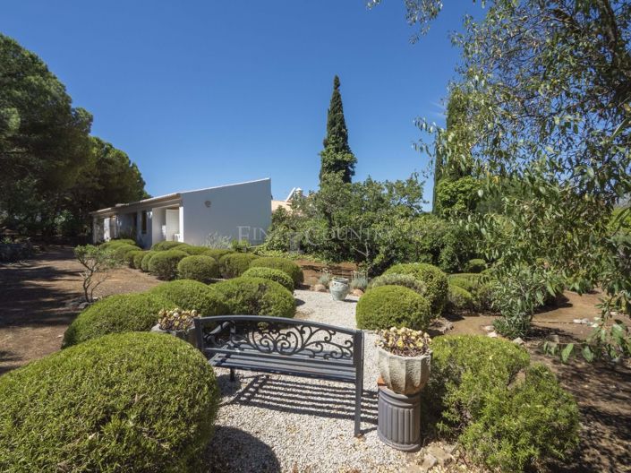 Image No.58-4 Bed Villa for sale