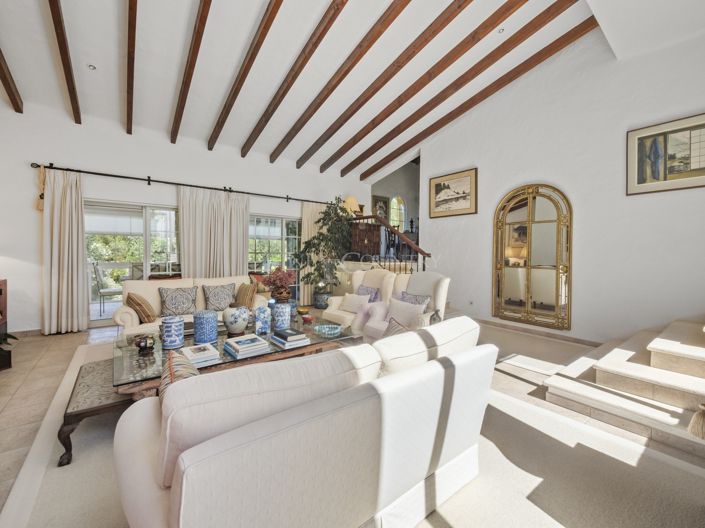 Image No.6-4 Bed Villa for sale