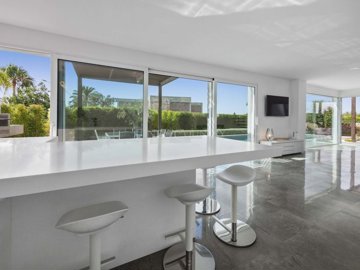 2104-355426-b952a8cbdbc2fd66601ce91bb265b9cce