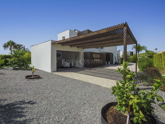 Image No.43-3 Bed Property for sale