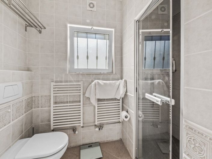 Image No.21-4 Bed Villa for sale