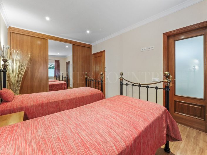 Image No.24-4 Bed Villa for sale
