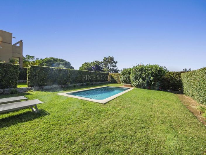 Image No.16-2 Bed Townhouse for sale