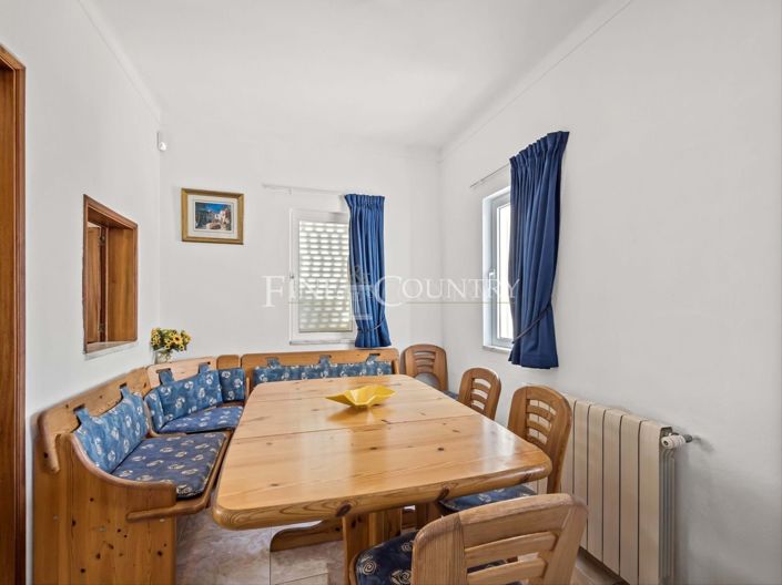 Image No.3-4 Bed Villa for sale