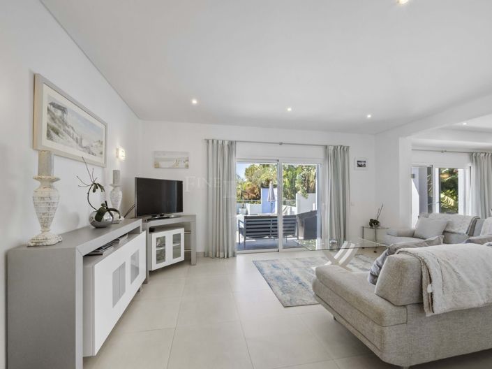 Image No.6-3 Bed Property for sale