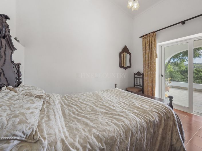 Image No.11-3 Bed Property for sale