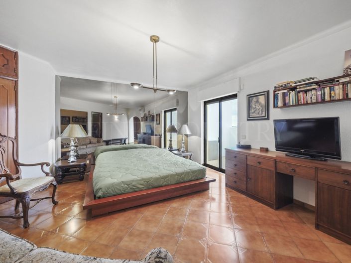 Image No.17-3 Bed Apartment for sale