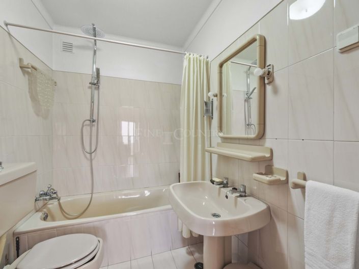 Image No.19-3 Bed Apartment for sale