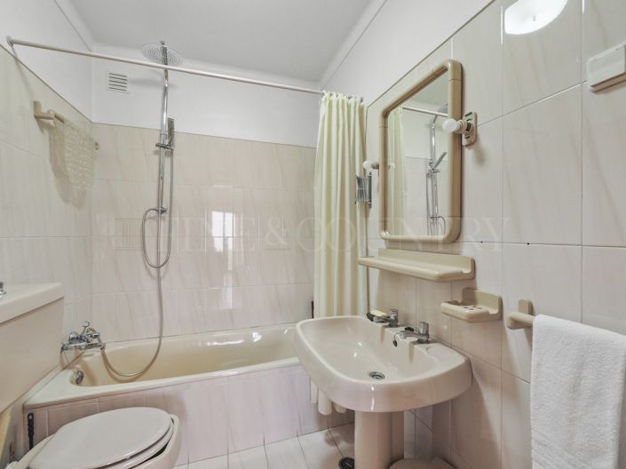 Image No.19-3 Bed Apartment for sale