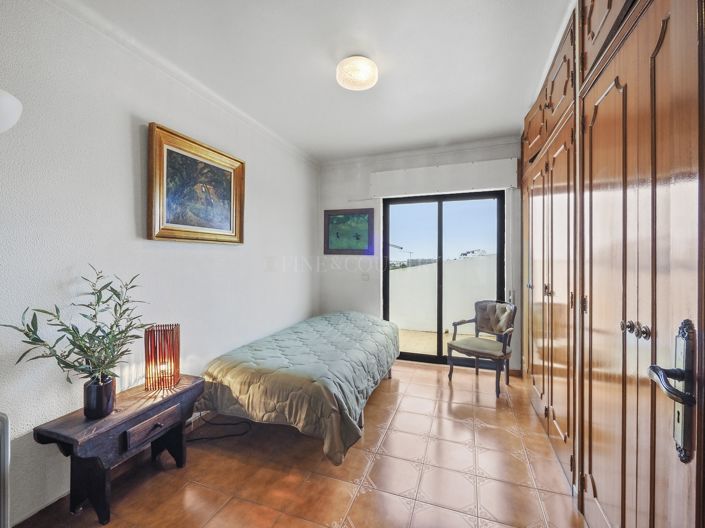 Image No.21-3 Bed Apartment for sale