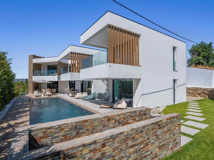 Image No.4-4 Bed Villa for sale