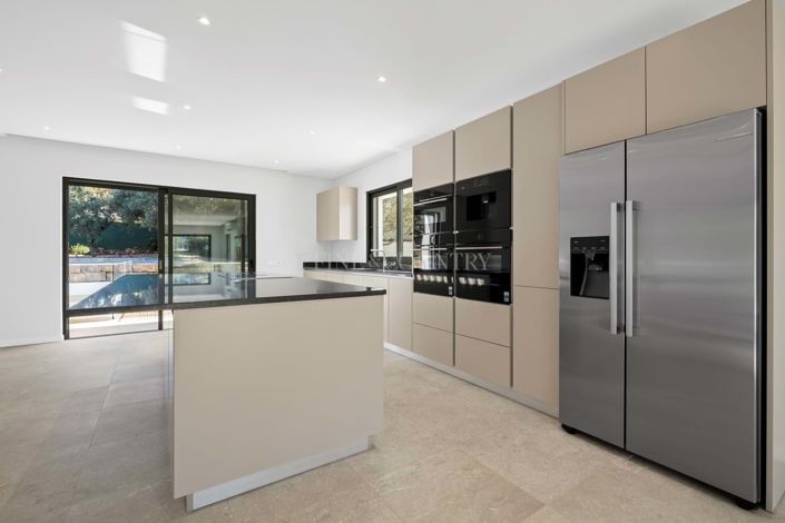 Image No.31-4 Bed Villa for sale