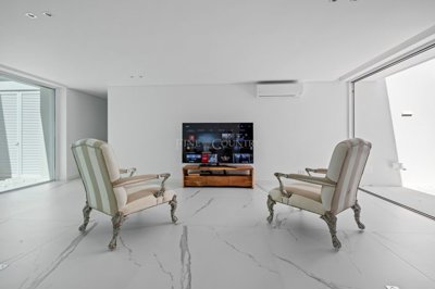 2104-353270-b952a8cbdbc2fd66601ce91bb265b9cce