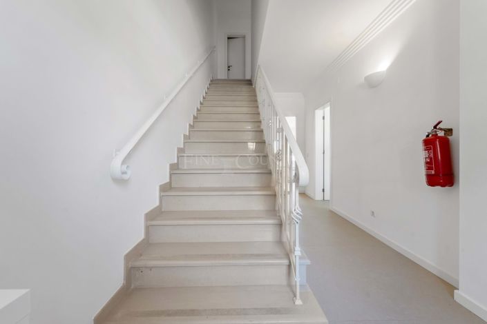 Image No.34-2 Bed Townhouse for sale