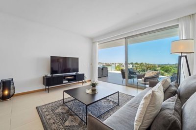 2104-353697-14d4e763c151089fe37f379b2f9be1ace