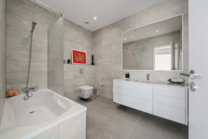 Image No.23-3 Bed Villa for sale