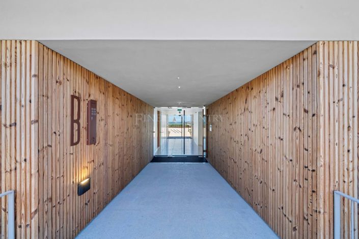 Image No.45-2 Bed Apartment for sale