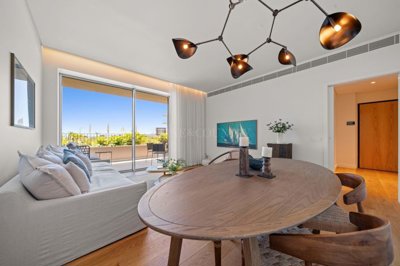 2104-353145-14d4e763c151089fe37f379b2f9be1ace