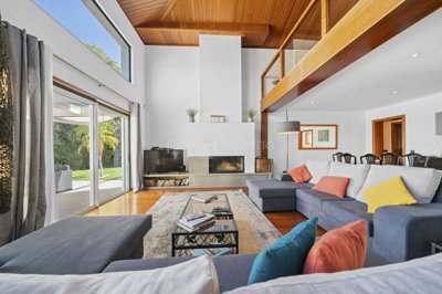 2104-356115-b952a8cbdbc2fd66601ce91bb265b9cce