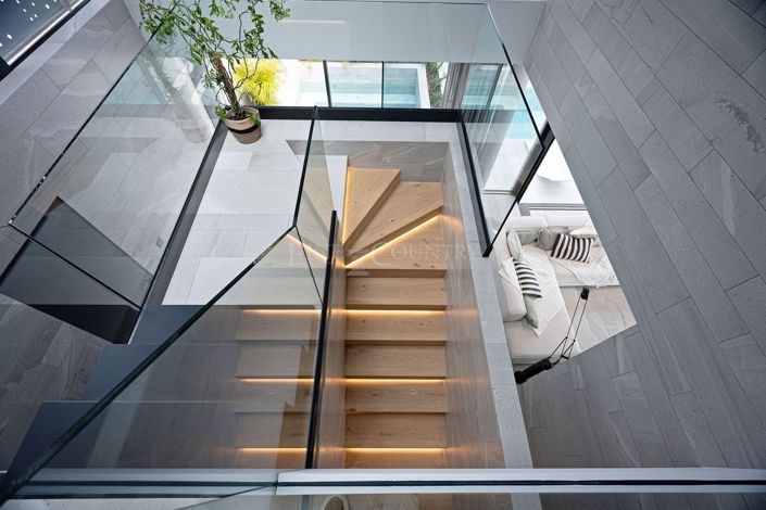 Image No.32-3 Bed Property for sale