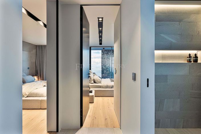 Image No.33-3 Bed Property for sale