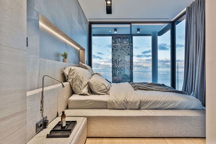 Image No.44-3 Bed Property for sale