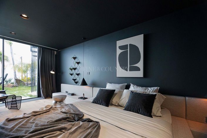 Image No.53-3 Bed Property for sale