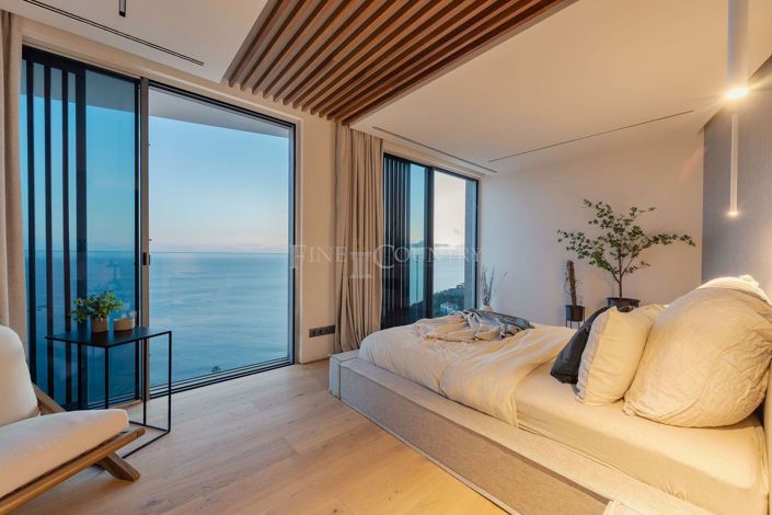 Image No.36-3 Bed Property for sale