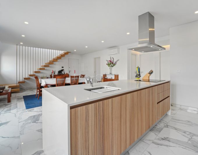 Image No.17-3 Bed Apartment for sale