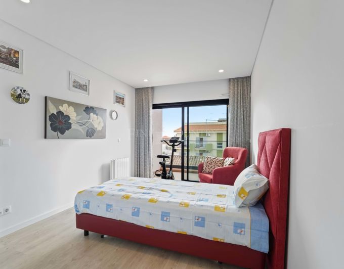 Image No.6-3 Bed Apartment for sale