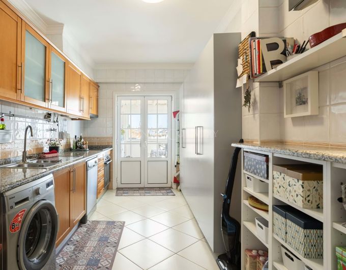 Image No.11-3 Bed Apartment for sale