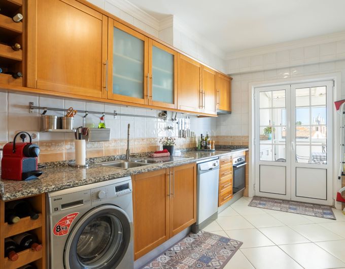 Image No.12-3 Bed Apartment for sale