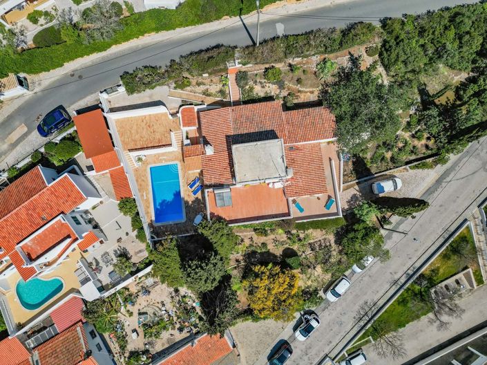 Image No.3-4 Bed Property for sale