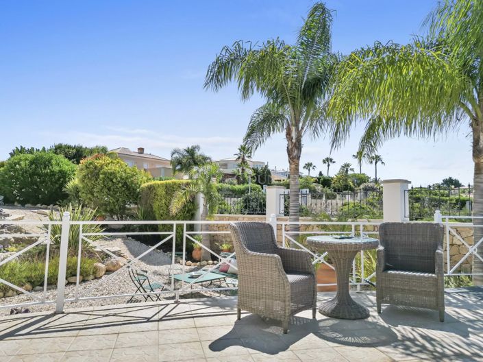 Image No.27-7 Bed Property for sale