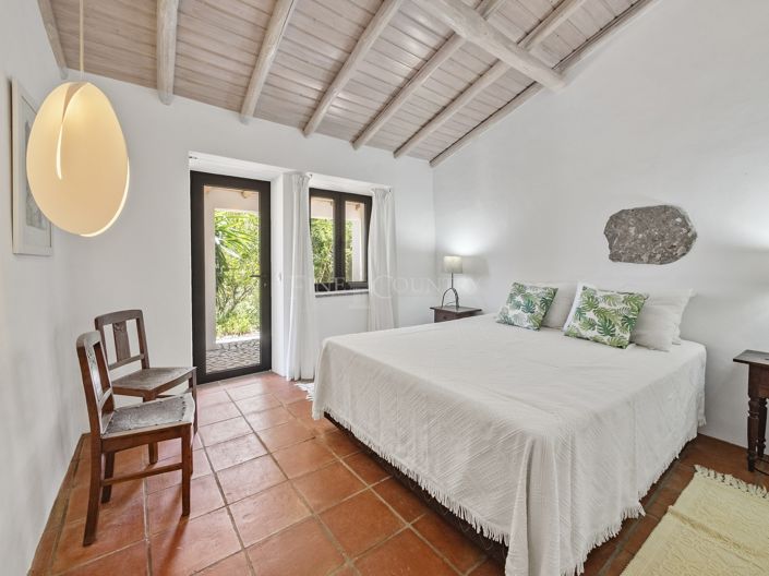 Image No.27-3 Bed Property for sale