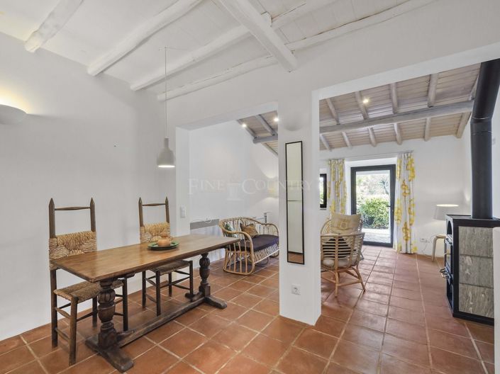 Image No.32-3 Bed Property for sale