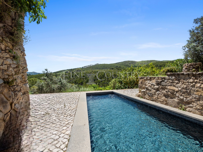 Image No.40-3 Bed Property for sale