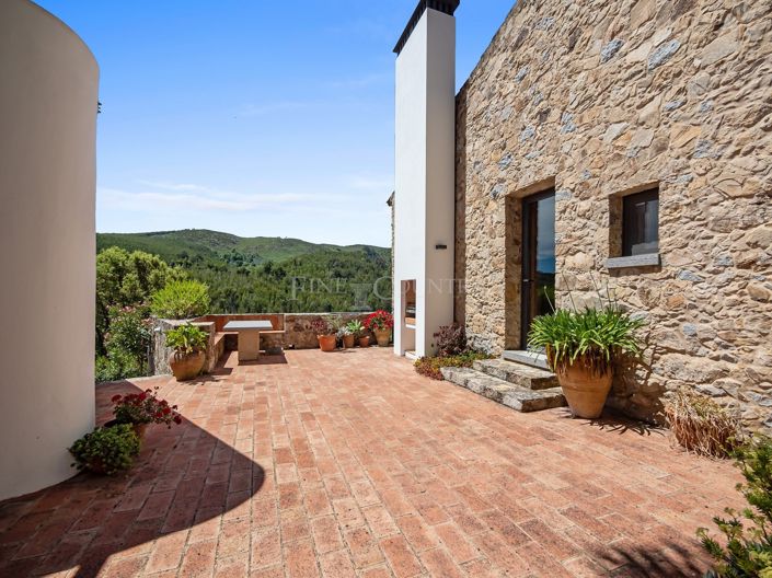 Image No.49-3 Bed Property for sale