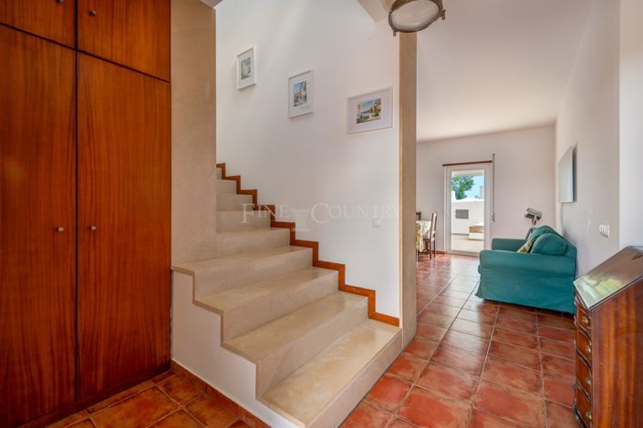 Image No.16-4 Bed Property for sale