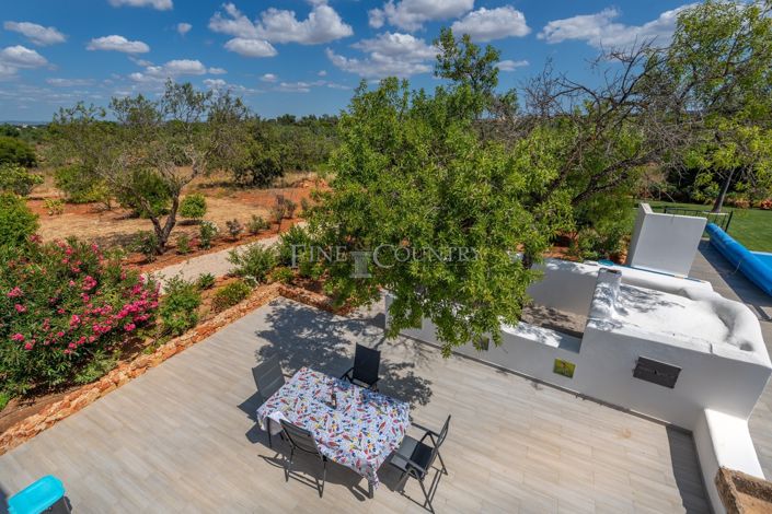 Image No.44-4 Bed Property for sale