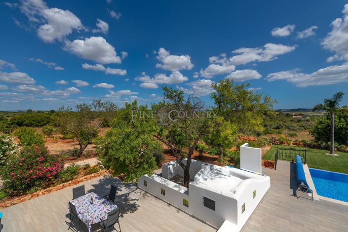 Image No.46-4 Bed Property for sale