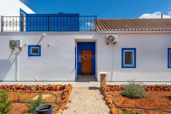 Image No.58-4 Bed Property for sale