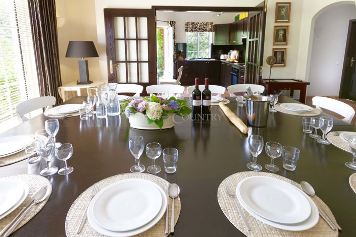 Image No.4-7 Bed Villa for sale