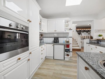 2104-348961-b952a8cbdbc2fd66601ce91bb265b9cce