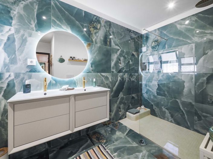 Image No.23-3 Bed Property for sale