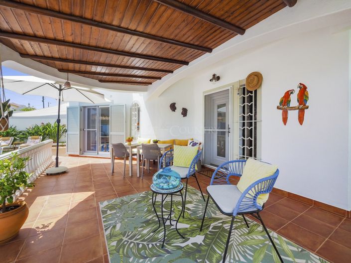 Image No.34-3 Bed Property for sale