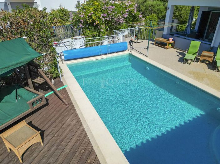 Image No.9-4 Bed Property for sale